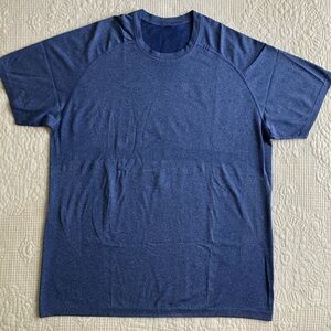 LULULEMON Men’s Blue Metal Vent Tach Short Sleeve T-shirt Size XL